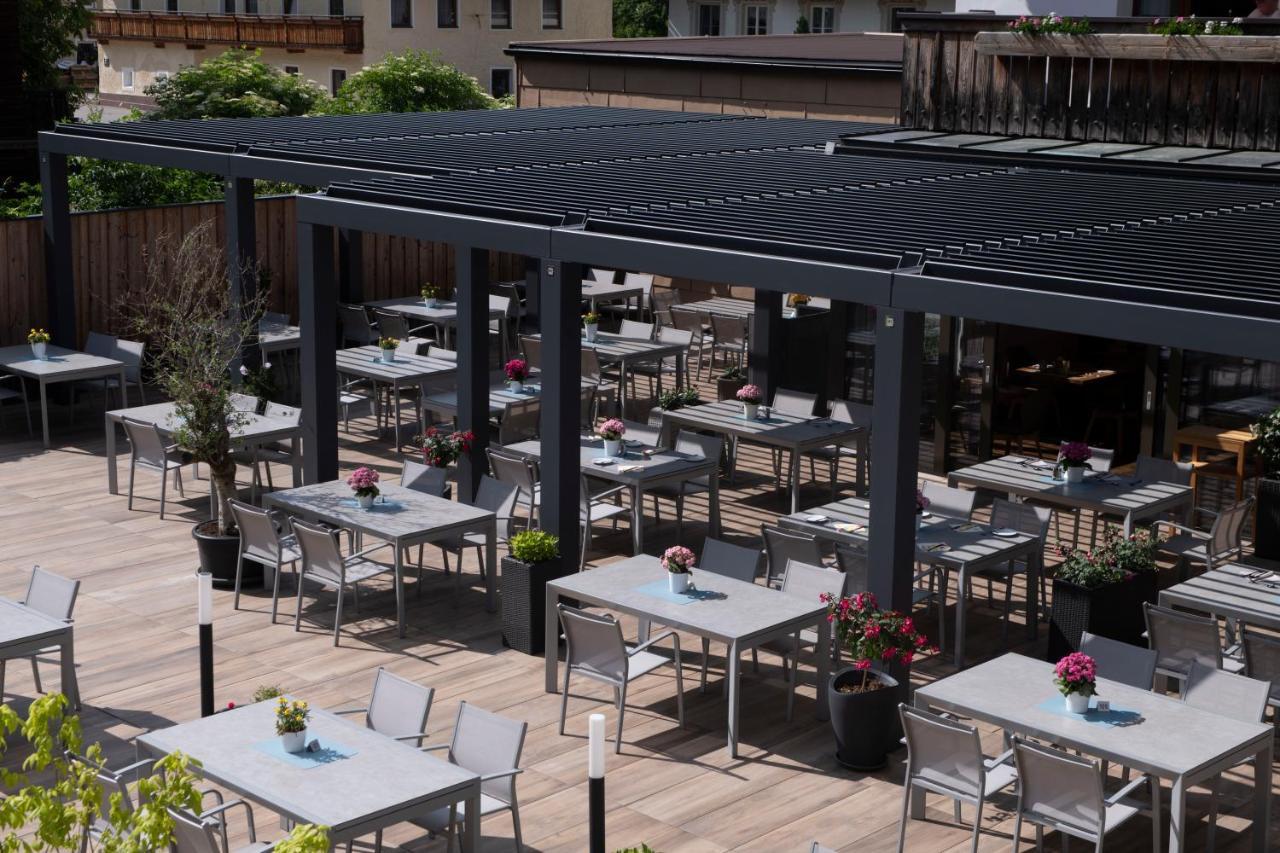 Der Dolomitenhof - Tristach Lienz Exterior photo