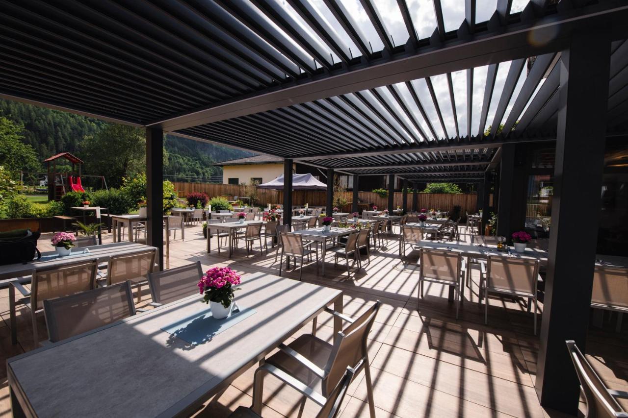 Der Dolomitenhof - Tristach Lienz Exterior photo